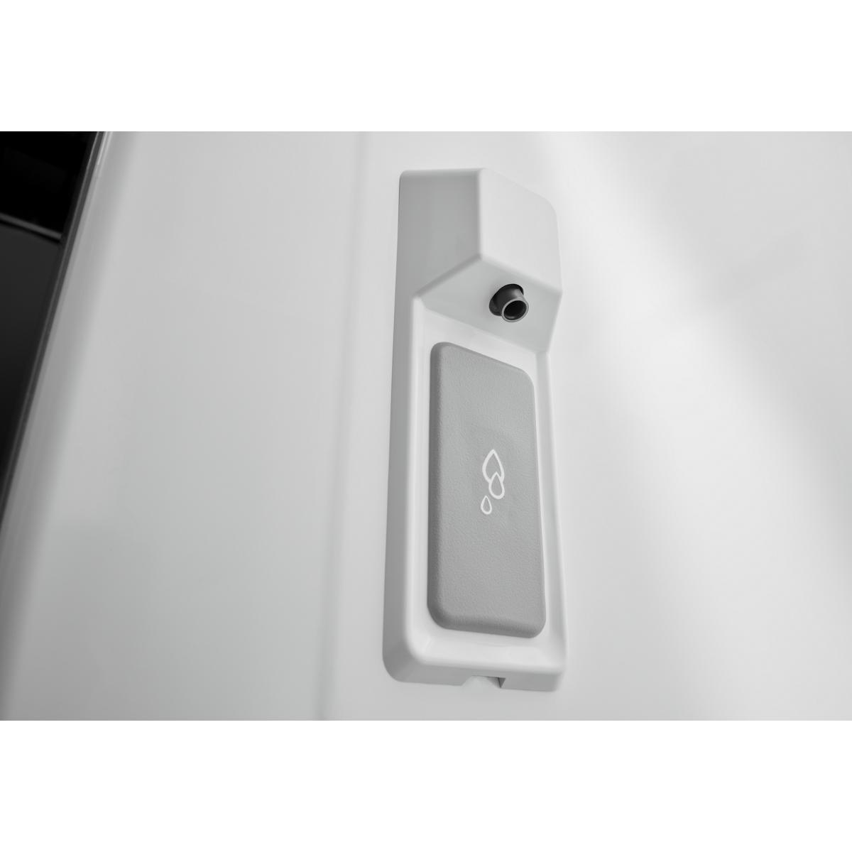  JennAir Noir 36-inch, 21.9 cu. ft. Freestanding French 3-Door Refrigerator with Ice Maker JFFCF72DKM IMAGE 7