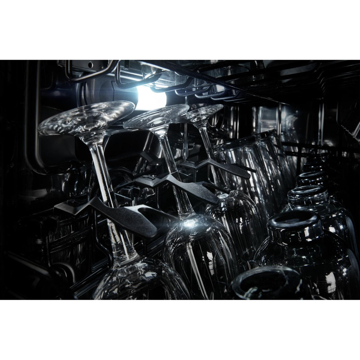  JennAir Built-in Dishwasher with TriFecta™ Wash System JDPSS246LMSP IMAGE 10