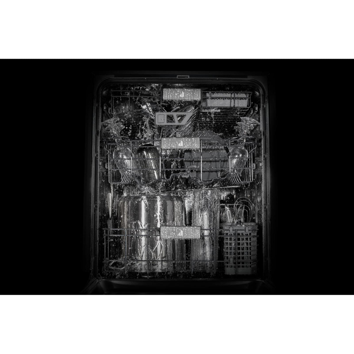  JennAir Built-in Dishwasher with TriFecta™ Wash System JDPSS246LMSP IMAGE 6