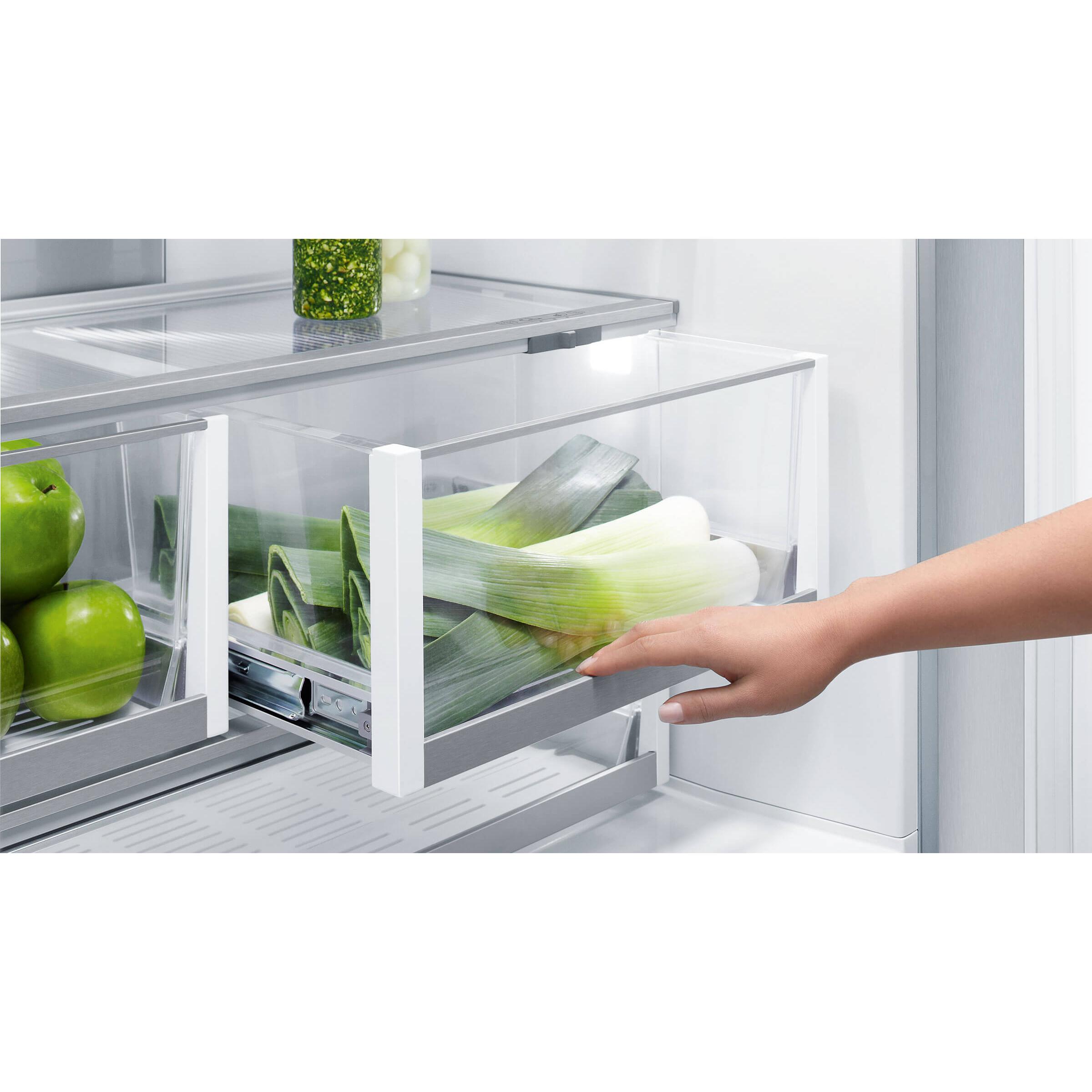  Fisher & Paykel 36-inch, 16.8 cu. ft. Built-in Bottom Freezer Refrigerator with ActiveSmart™ RS36W80RJ1NBSP IMAGE 4