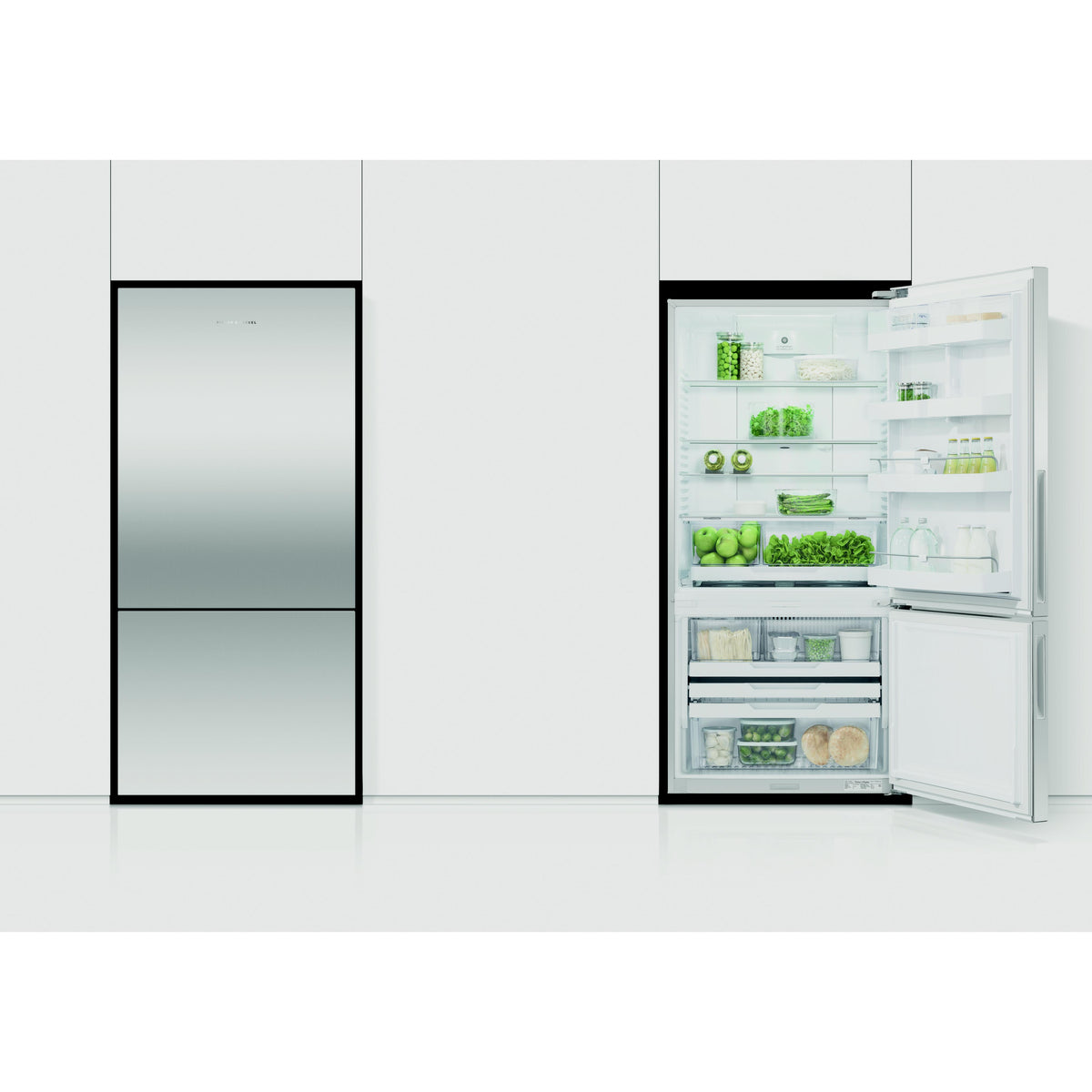  Fisher & Paykel 32-inch, 17.6 cu. ft. Counter-Depth Bottom Freezer Refrigerator with ActiveSmart™ RF170BRPX6NBSP IMAGE 3