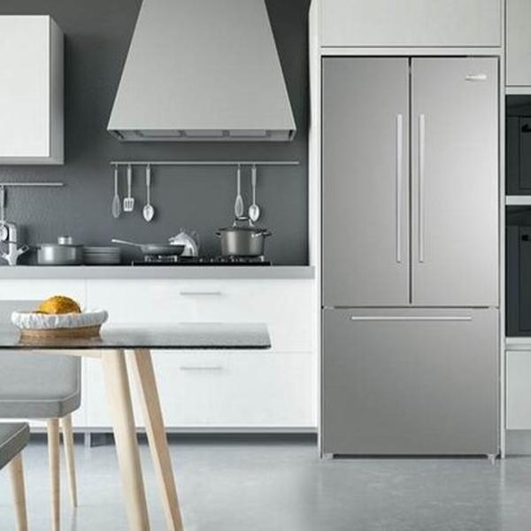  Marathon 30-inch, 18 cu. ft. Freestanding French 3-Door Refrigerator MFF180SSFD-1 IMAGE 3