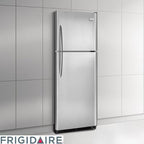  Frigidaire 30-inch, 18.2 cu. ft. Top Freezer Refrigerator with Ice and Water FGUI1849LF IMAGE 3