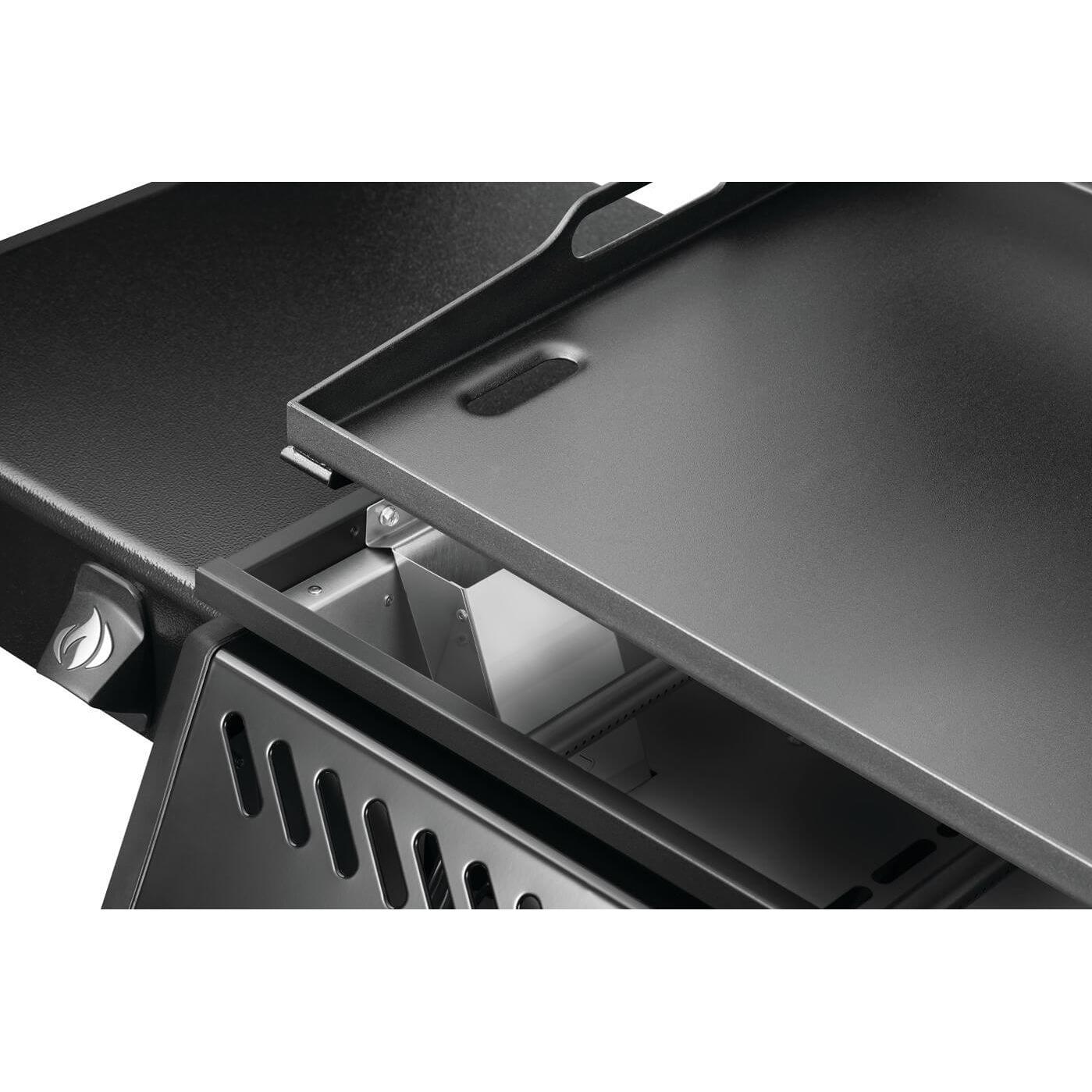  Napoleon Freestyle™ 24-inch Pre-seasoned Non-Stick Griddle - Natural Gas F24DFTNK IMAGE 5