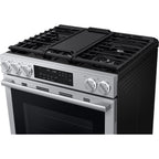  Samsung 30-inch Slide-in Gas Range with Wi-Fi NSG90H60SRAA IMAGE 3