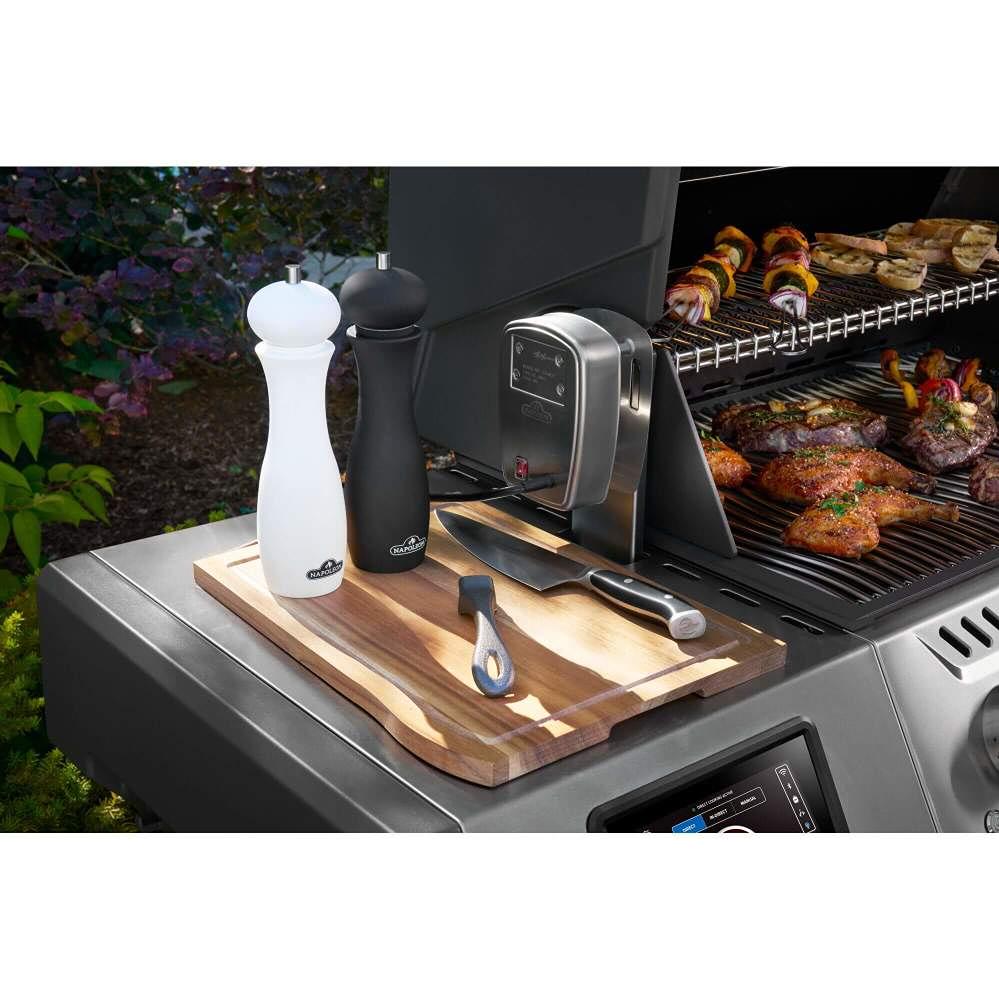  Napoleon Prestige® PRO 500 Gas Grill with Smart Technology - Natural Gas PRO500VXRSIBNSS IMAGE 3