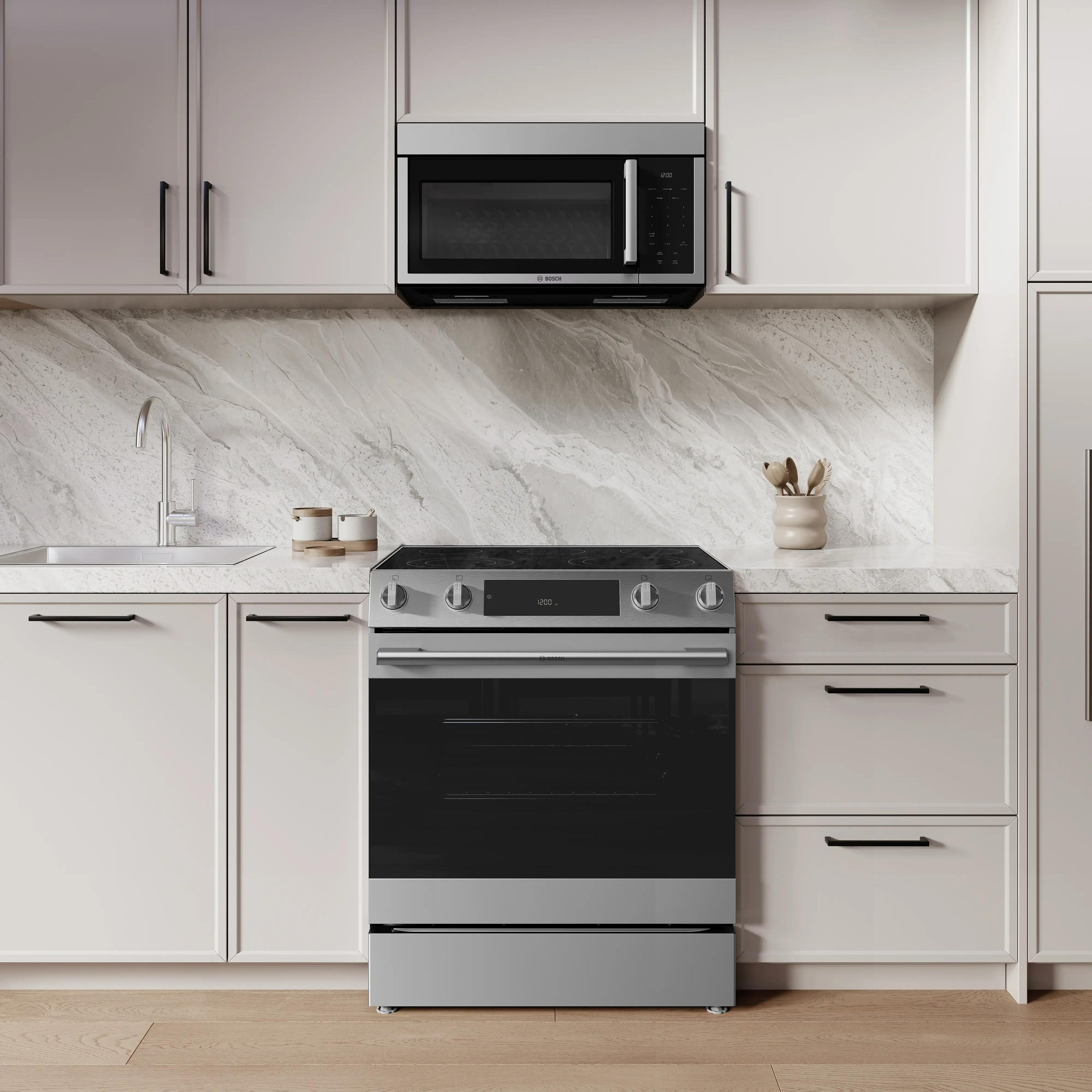  Bosch 300 Series Electric Freestanding Range HEF3050MC IMAGE 12