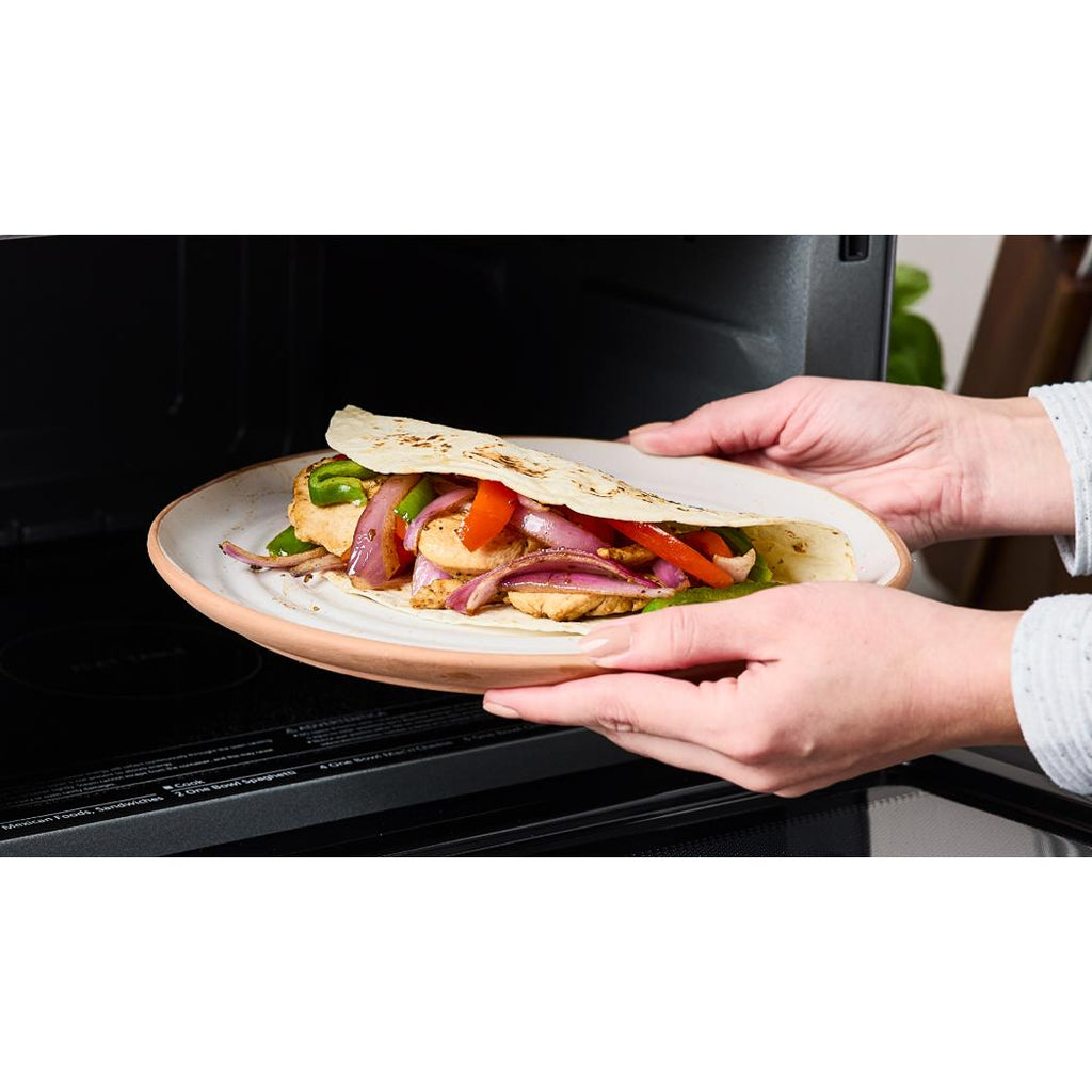  Panasonic 18.5-inch, 1 cu. ft. Countertop Microwave Oven NN-SF57RMC IMAGE 15
