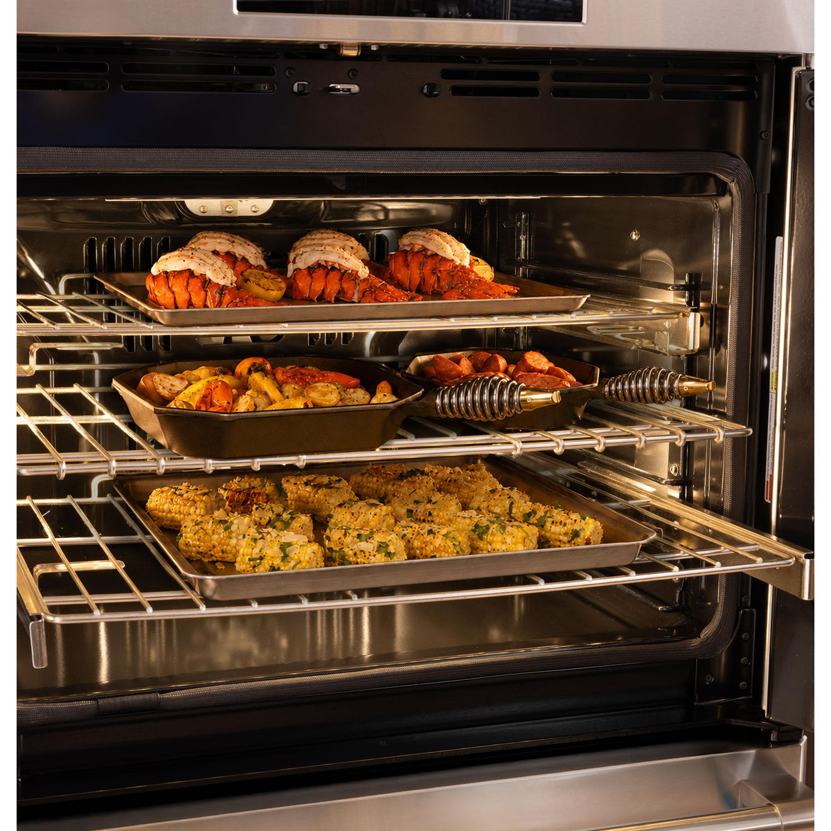  Monogram 30-inch, 5.0 cu. ft. Built-in Single Wall Oven with Twin Convection ZTSX1DPSZSS IMAGE 4