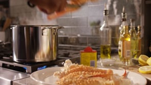  KitchenAid 48-inch Gas Rangetop with Griddle KCGC558JSS EXTERNAL_VIDEO 1